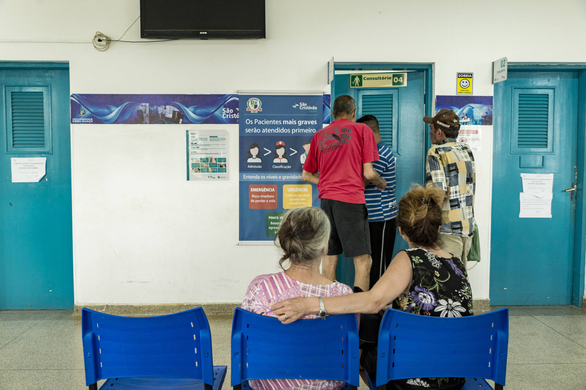 Em 3 meses, Mais Médicos tem 1.052 desistências após saída de cubano